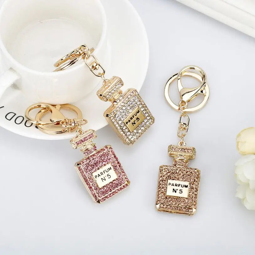 New Women Keychain Perfume Bottle Diamond-encrusted Alloy Key Chains Fashion Car Keychain Bag Pendant Rhinestone Crystal Keyring