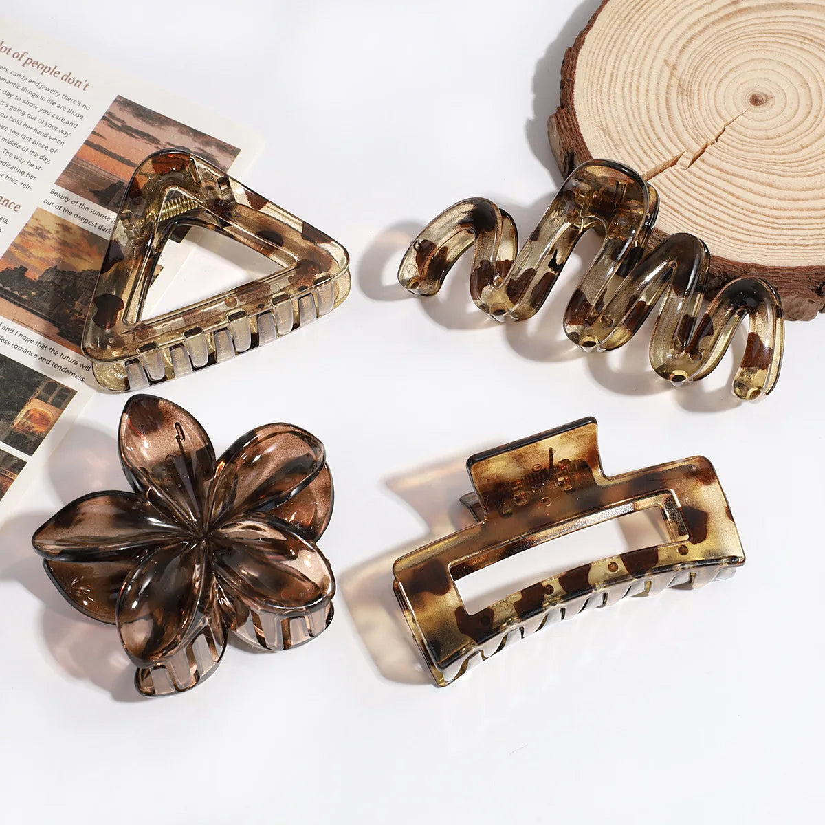 The New Hot Selling Fashion Retro Personality Maillard Wind Leopard Print Wave Flower Grab Clip All Hair Clip Hair Accessories