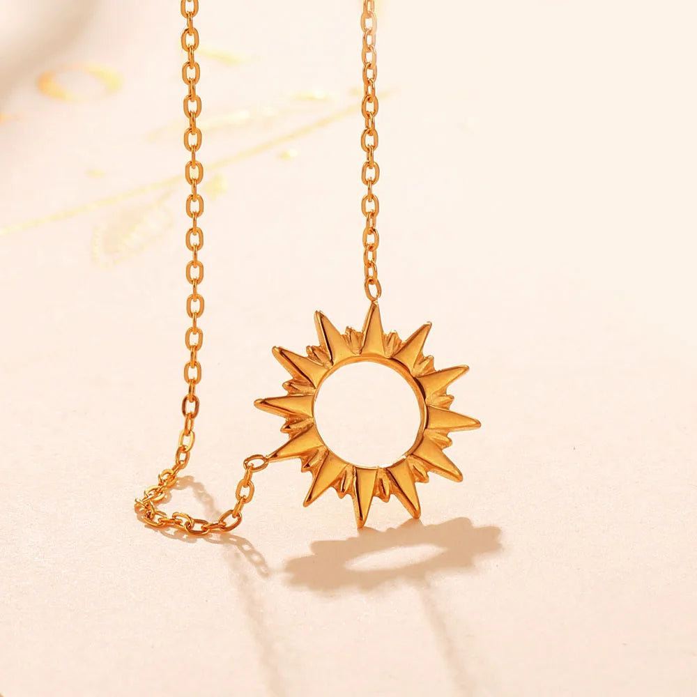 MOQ 1PC Fashion 18K Gold Plated Stainless Steel Necklace Women Fine Jewelry Boho Sun Pendant Necklace Collar