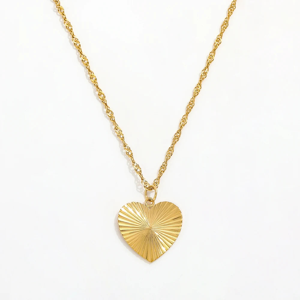 Joolim Hot Sale 18K PVD Gold Plated Waterproof Tarnish Free Burst Heart Pendant Stainless Steel Necklace Design Jewelry