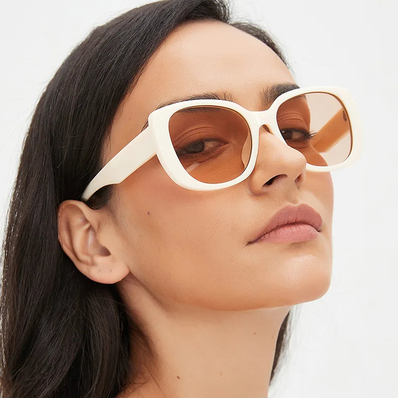 Lbashades 5742 Oval Women Vintage Round Brand Sunglasses Retro Cat Eye Sun Glasses Women Gafas De Sol