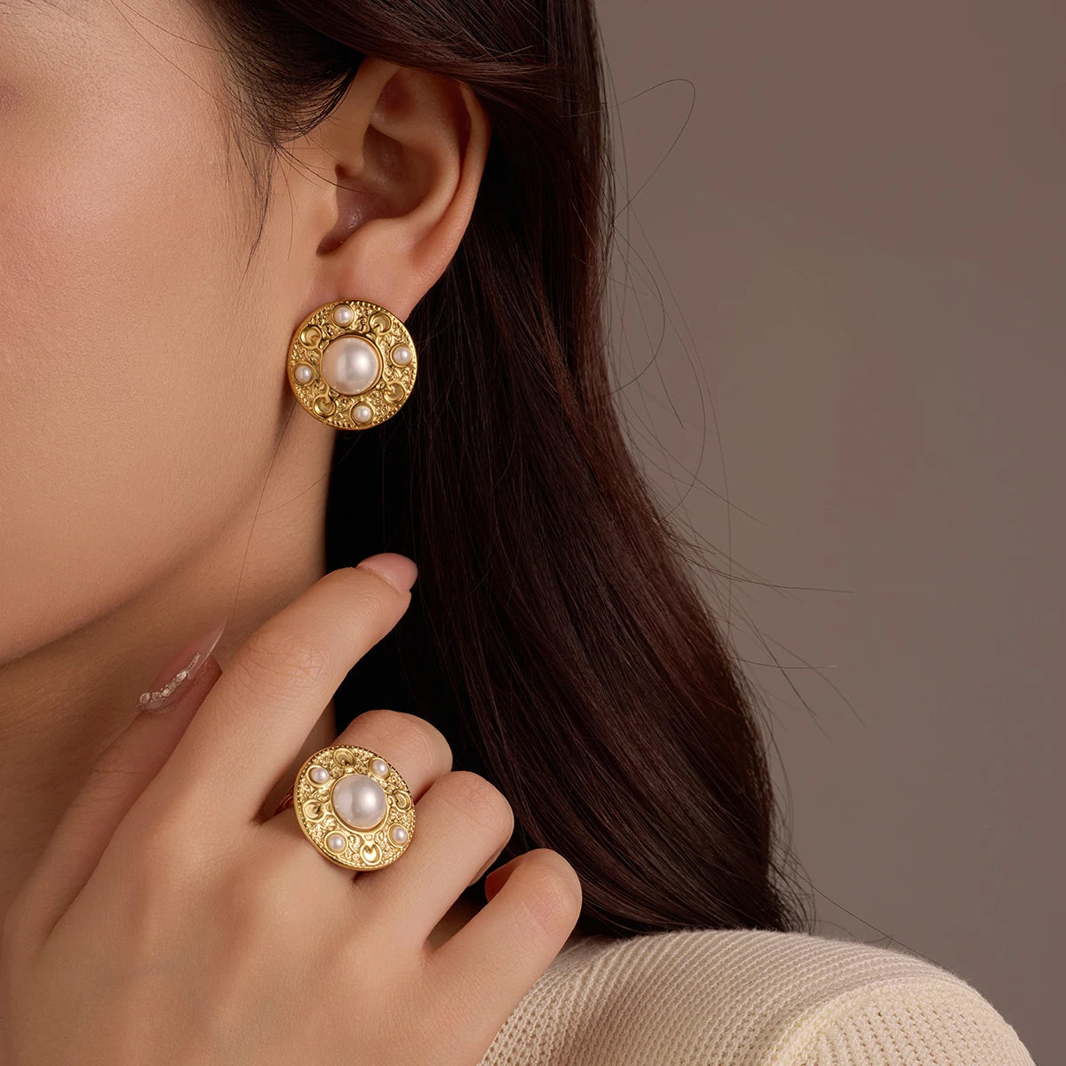 2025 Vintage Round Statement Shell Pearl Jewelry Set Women Stainless Steel Stud Earrings and Open Imitation Ring