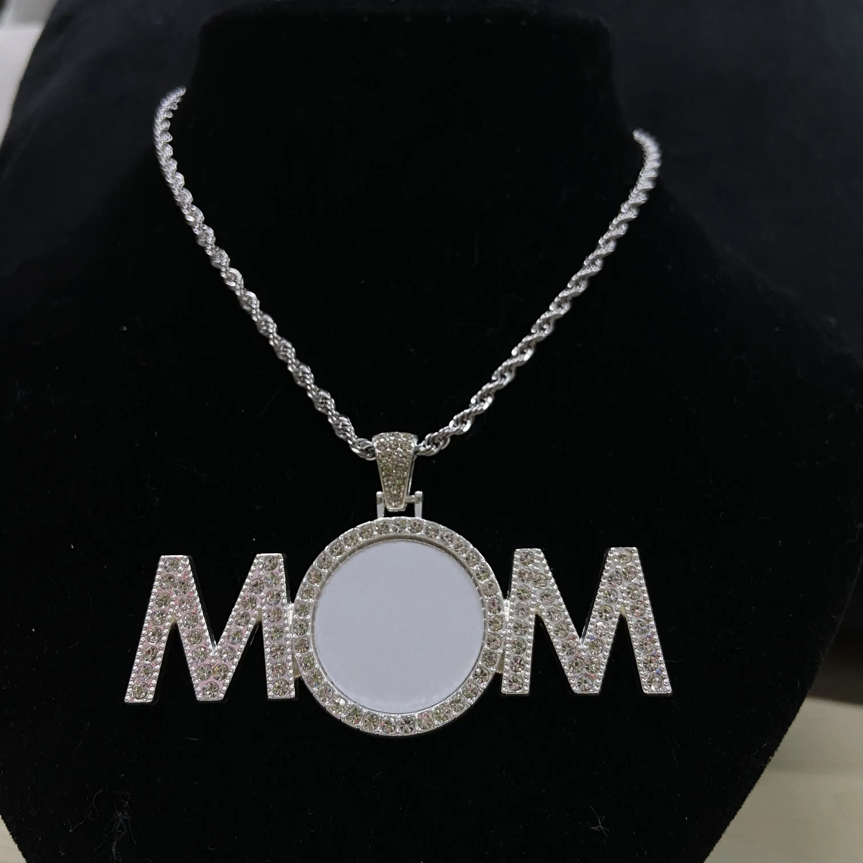 Customized Photo Jewelry Mom Necklace with Rope Chain Fashionable Rose Gold Sublimation Memory Gift Mother's Day Alloy