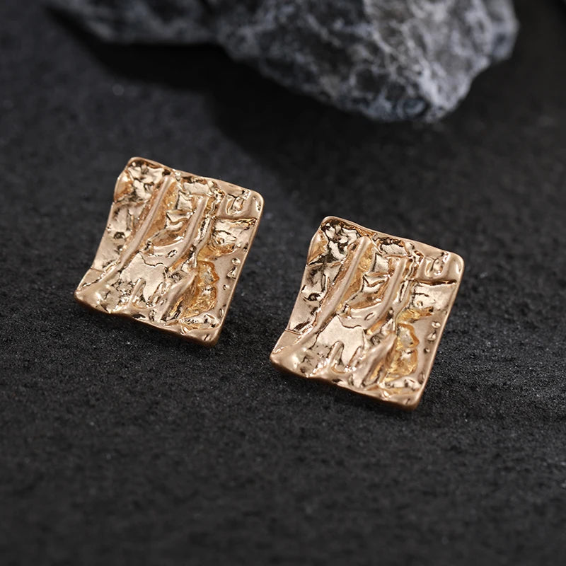 TongLing European Retro Gold Plated Earrings Women Luxury Vintage Hammered Gold Stud Earrings for Women Daily Accessories