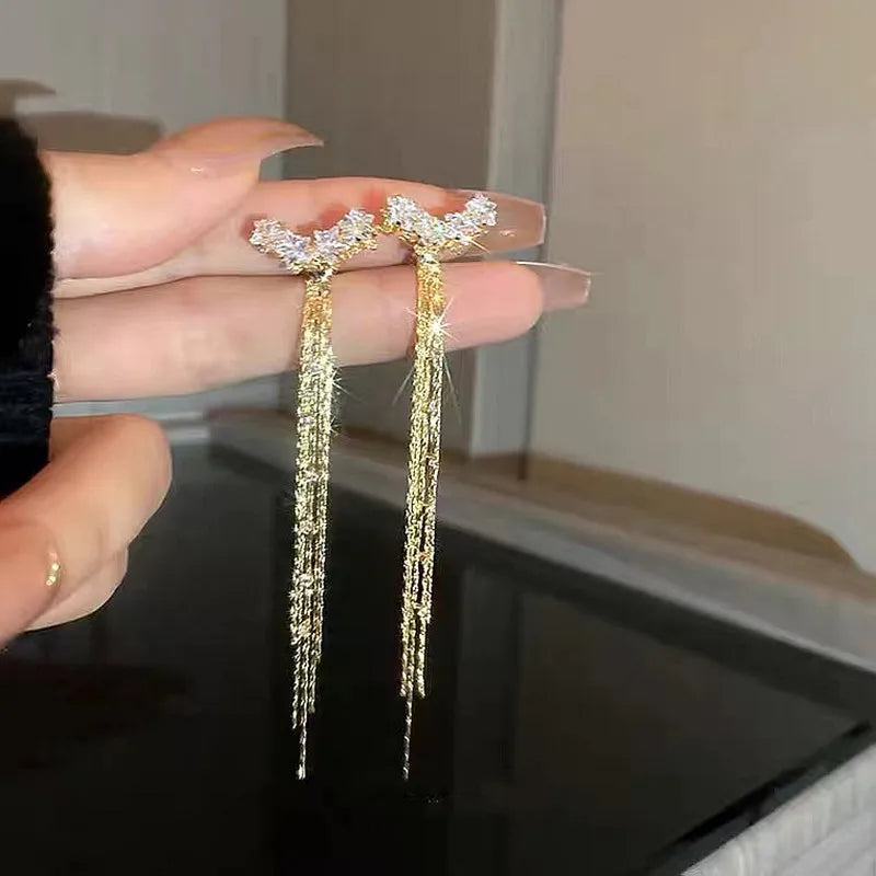 AA01234 Light Luxury Long Tassel Zircon Earrings Fashion Temperament Star Earring Exquisite Advanced Fashionable Ear Studs