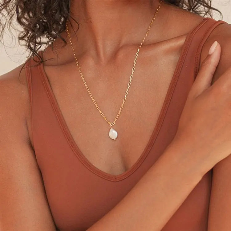 SC 2023 Hot Selling 14K Gold Plated Paperclip Necklace European American Irregular Baroque Freshwater Pearl Necklace Women