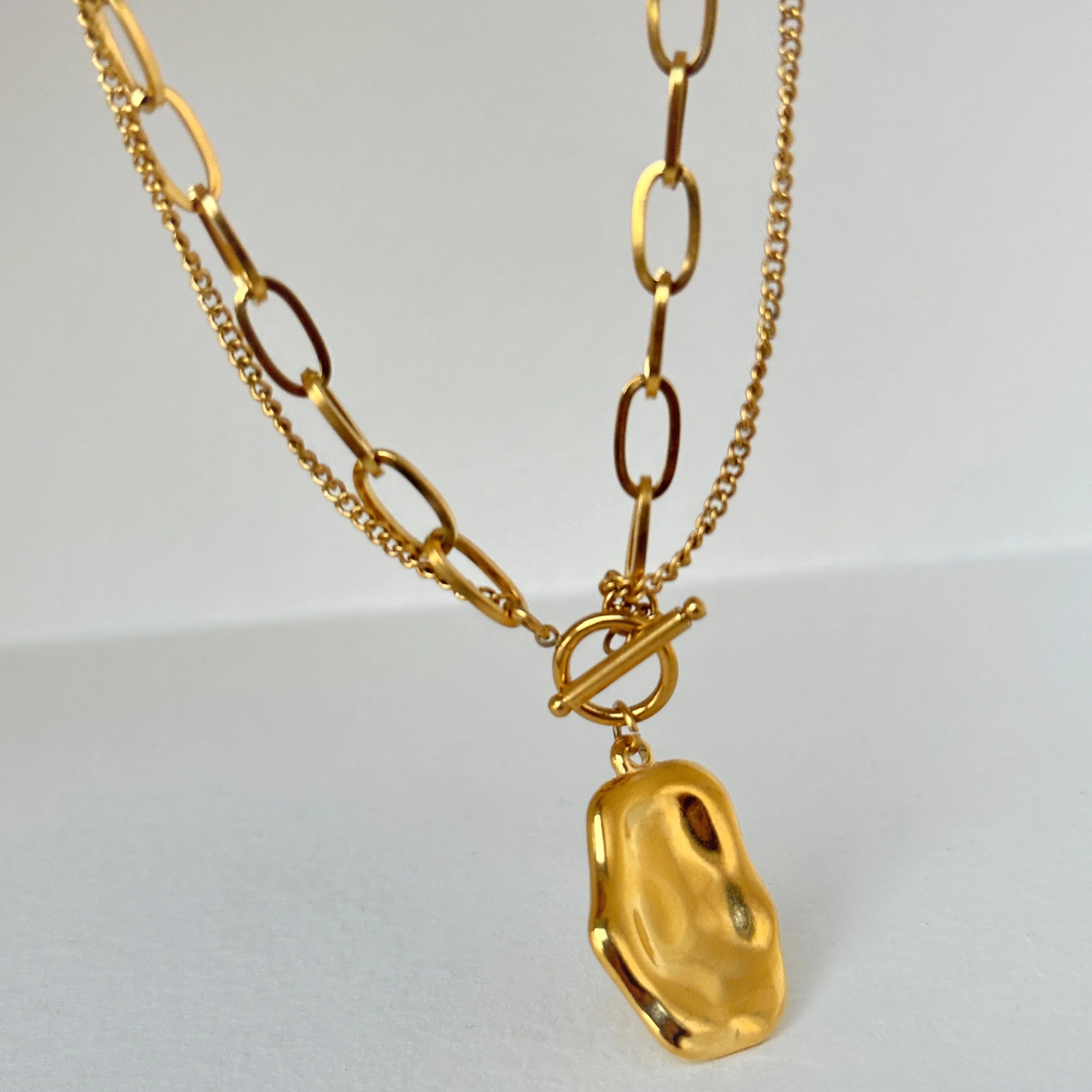 2023 Dazan Summer New 18k Pvd Gold Plated Stainless Steel Modern Double Baroque Pendant Ot Buckle Necklace for Party Daily