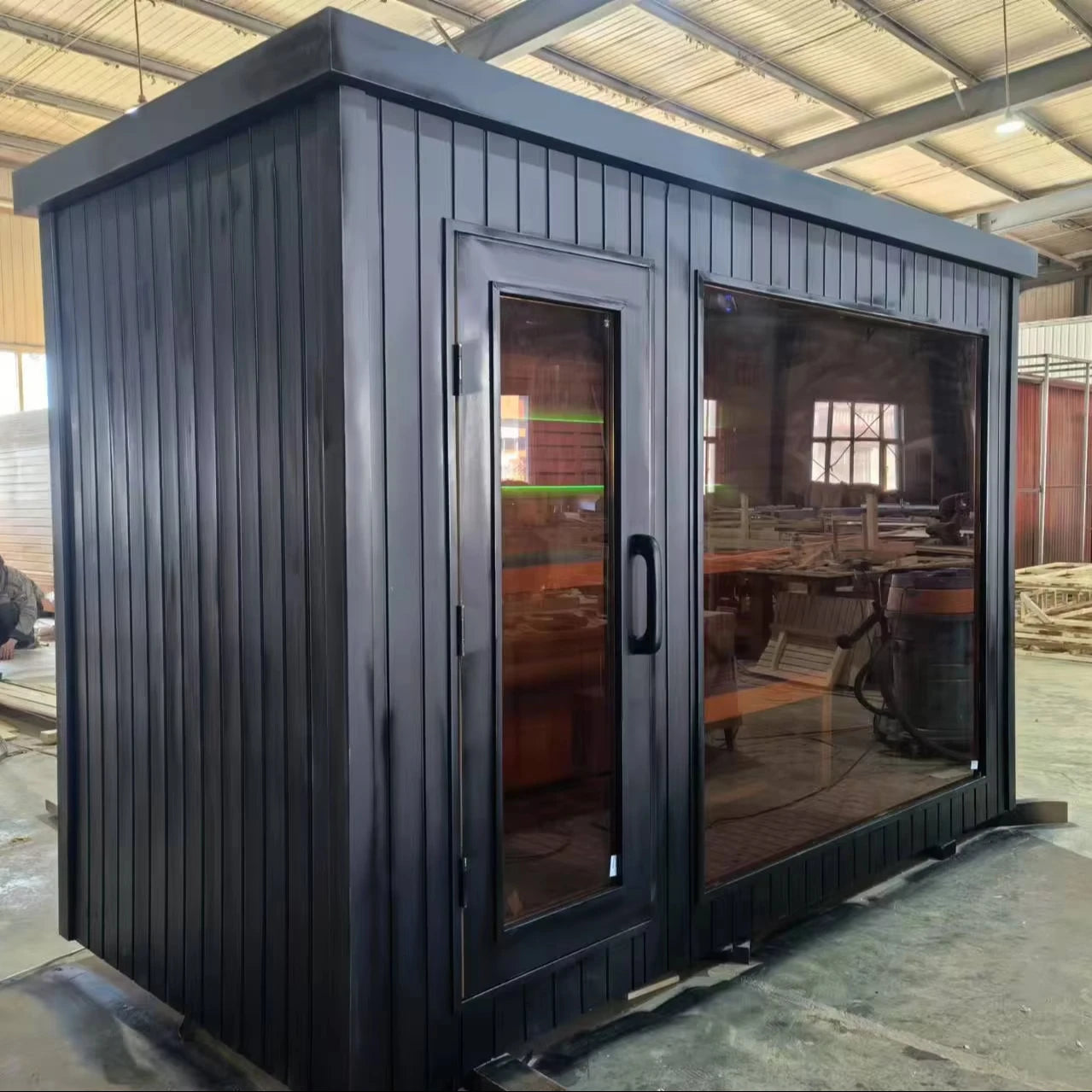 Traditional 4 Person Modern Electric Solid Wood Red Cedar Outdoor Sauna with 6KW Heater for Villa Use in Stock