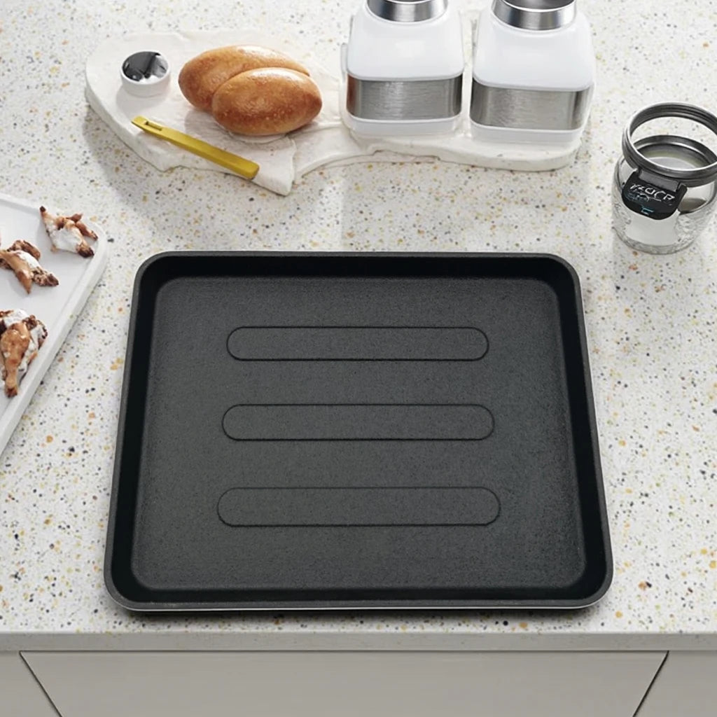Pre-Seasoned Grill PanBarbecue Grill PanCast Iron Cooking PanSkilletIron PlateComes with Wooden Base