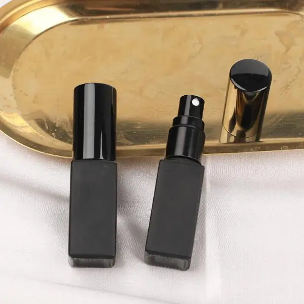 Ready to Ship Cheap Price Small Glass Atomizer Matte Black Color square Shape 5ml 10ml Spray Bottle Perfume