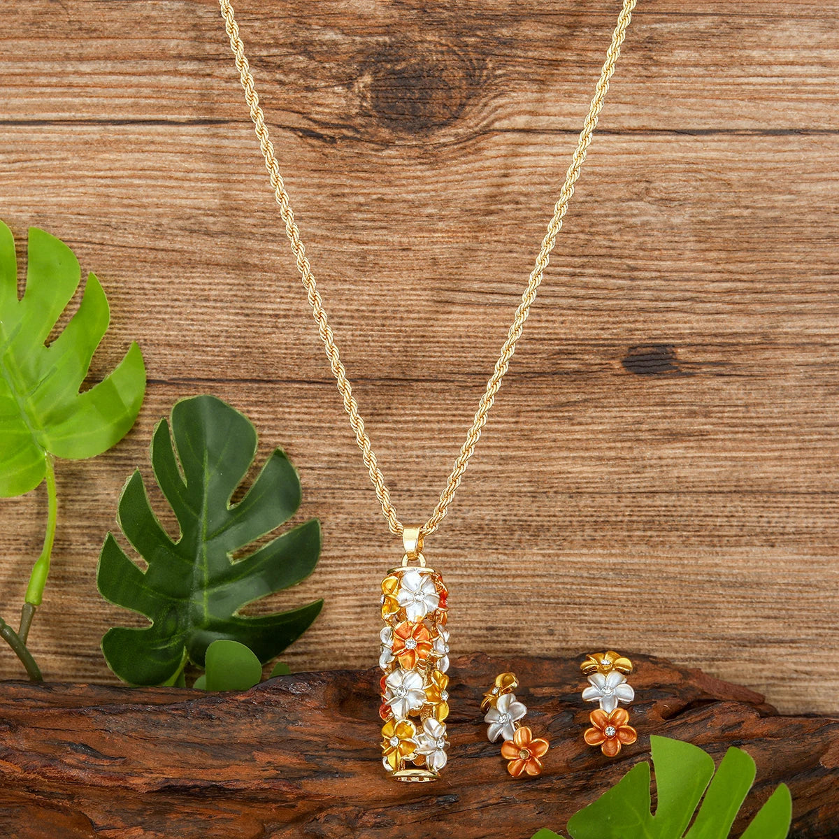 Hawaiian Hot Selling Gold Plating Zinc Alloy 3 Colors Flower Women Necklace and Earrings Set Wholesale
