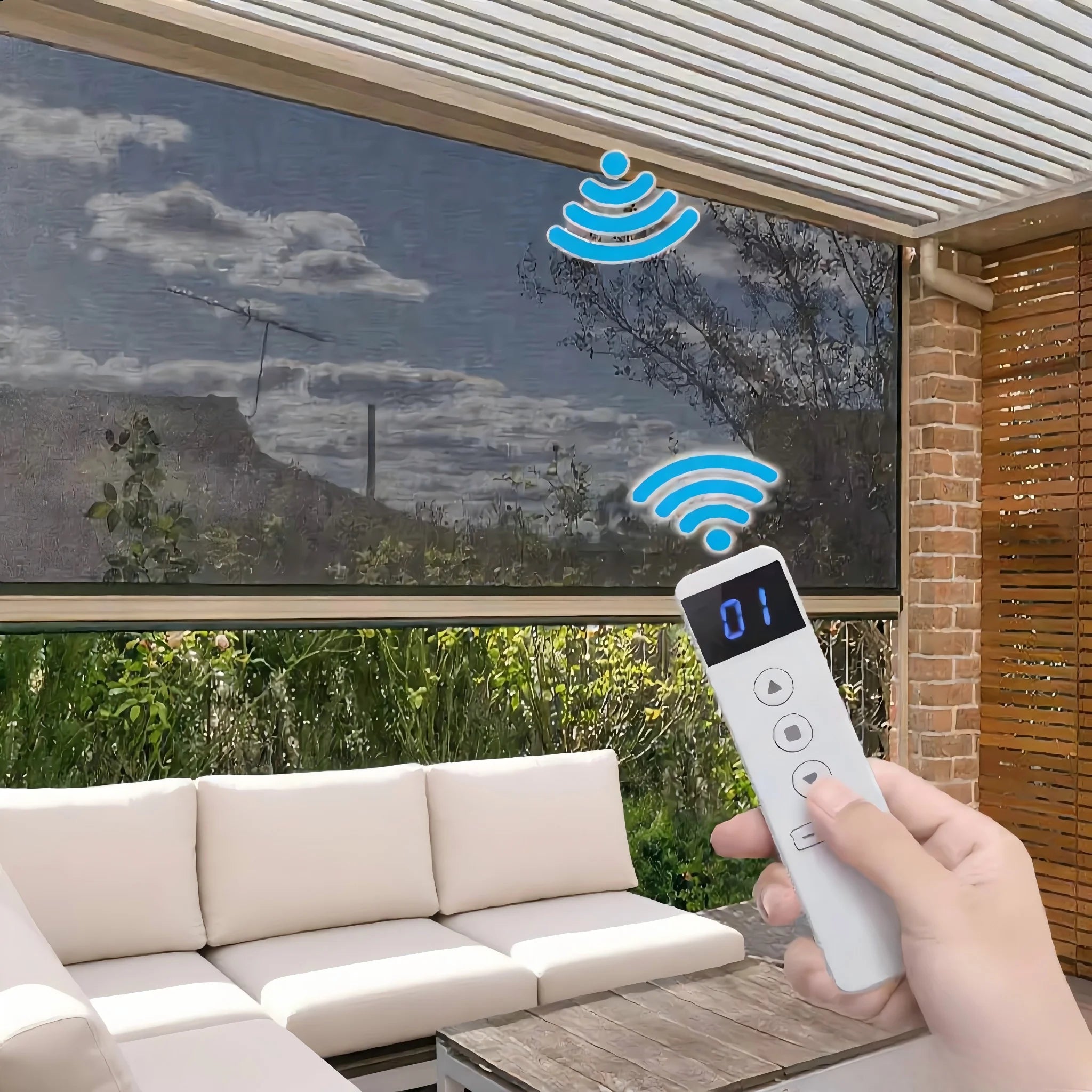 Customizable Intelligent Remote Control Automatic Zip Track Roller Blinds Electric Spring for Garden Gazebos Patios Built-In