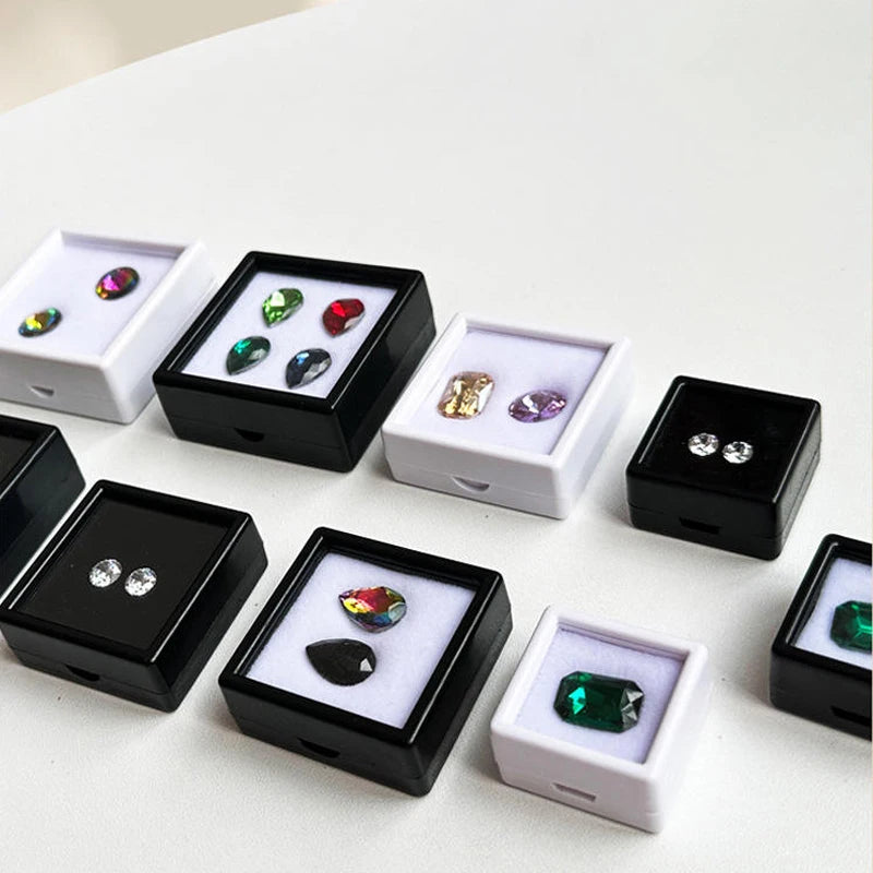 Factory Cheap Jewelry Packaging Box R.GEM. Square Glossy Acrylic Suede Sponge Diamond Display  20mm-50mm
