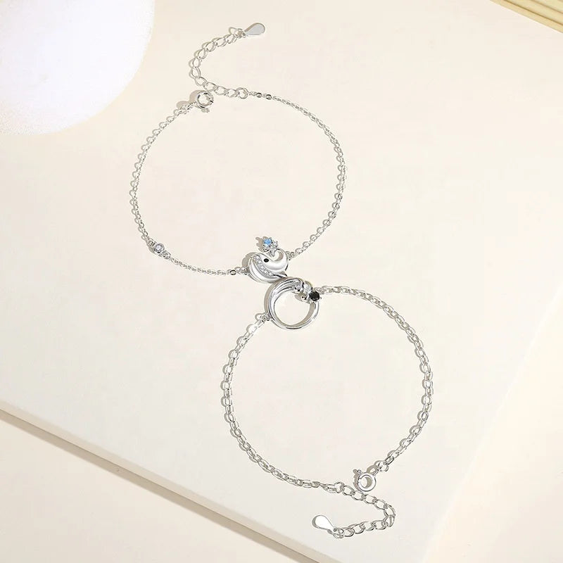 925 Sterling Silver Whale Couple Bracelet Minimalist Geometric Jewelry for Weddings and Parties