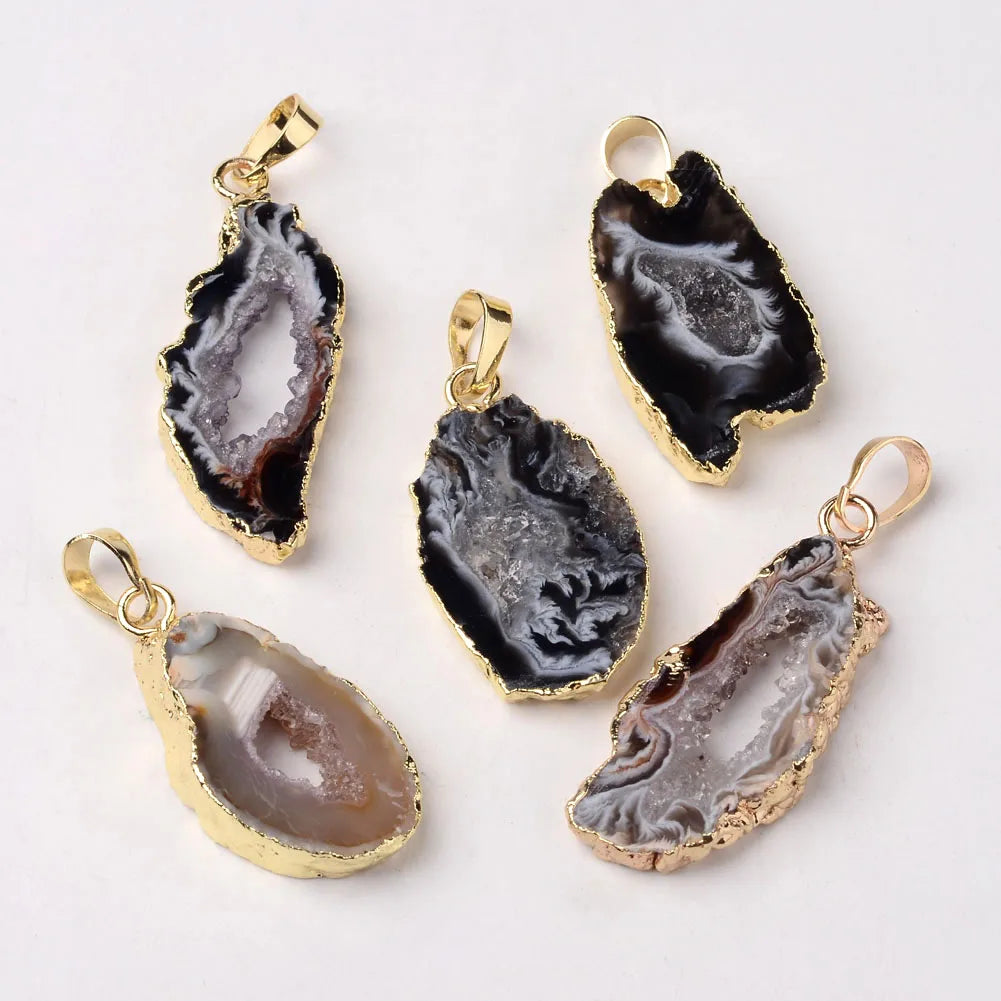 Pandahall 10pcs Men's Classic Golden Tone Brass Natural Druzy Geode Agate Slice Pendant Gold Plated Nuggets for Children