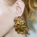 ZA Women's Gold-Plated Alloy New Metal Geometry Flower Stud Earrings Classic Vintage Dangle Design for Banquets Accessories