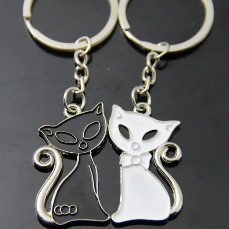 Hot New Cute Animal Black White Cat Couple Keychains Pendants Lover Keyring for Women Men Choker Valentine's Day Gift