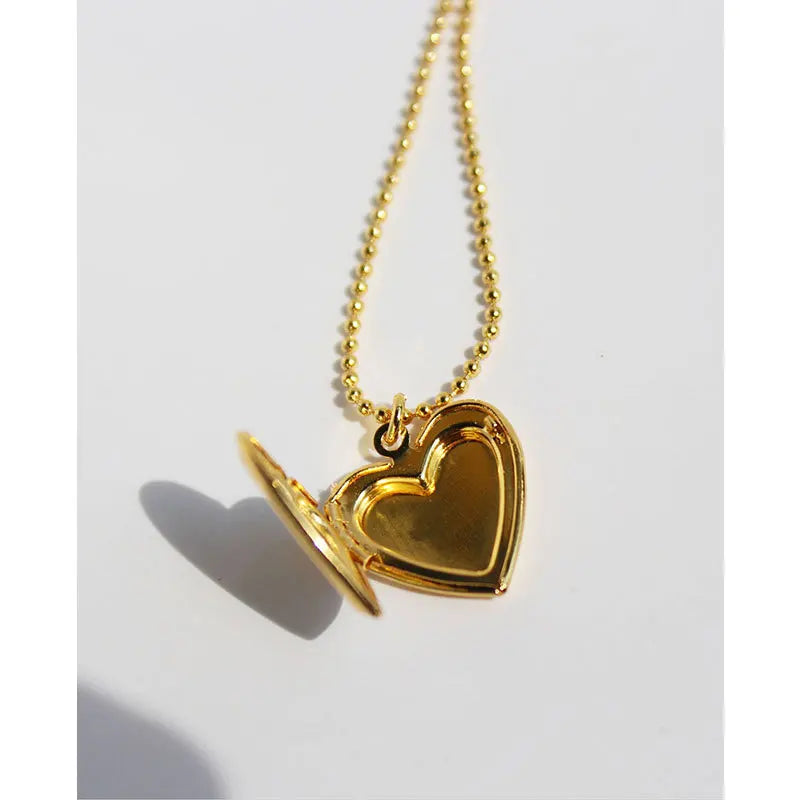 High-End Korean Necklace Temperament Light Luxury Fashion Red Peach Heart Solid Gold Necklace /