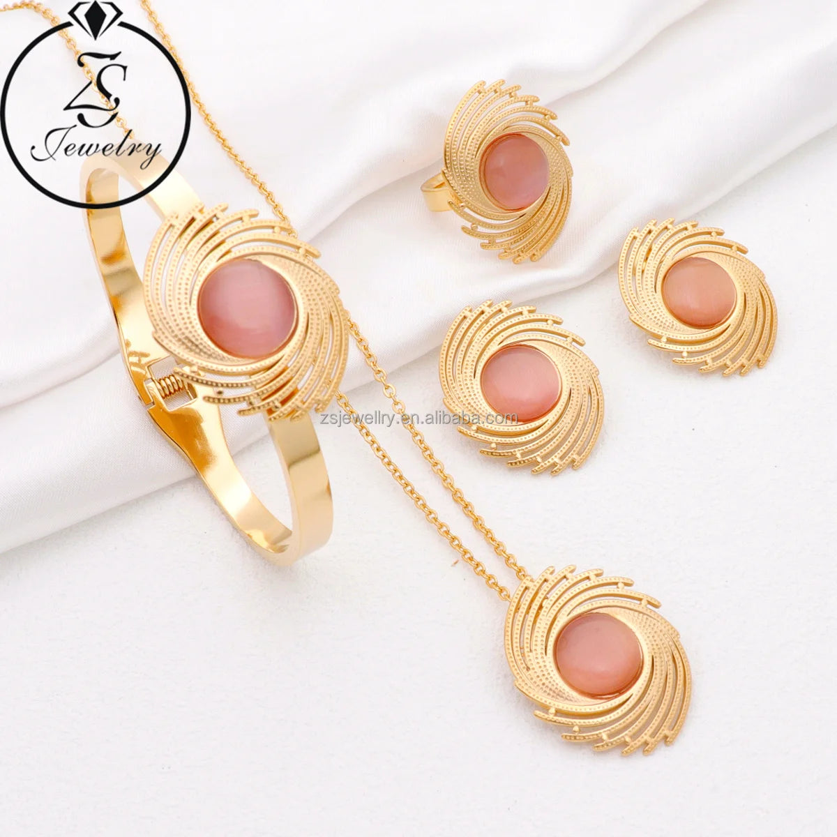 Moroccan Luxury Stainless Steel Jewelry Set Gold Plated Cute Geometric Design Bracelet with Zircon Gemstone for Weddings