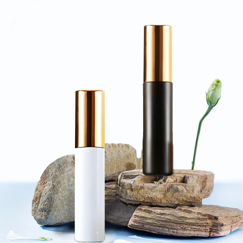 Hot Sale 10 ml Refillable Bottle Black White Makeup Cosmetic Perfume Spray Bottles with Gold Lid