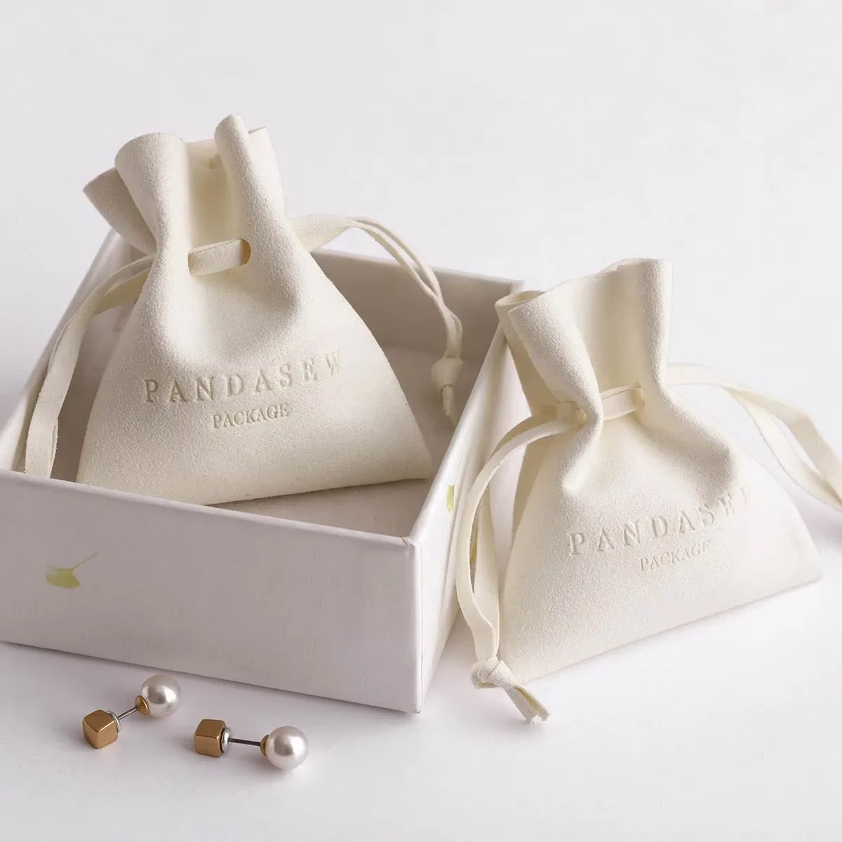 Custom Small Drawstring Faux Suede Jewelry Packaging Pouches
