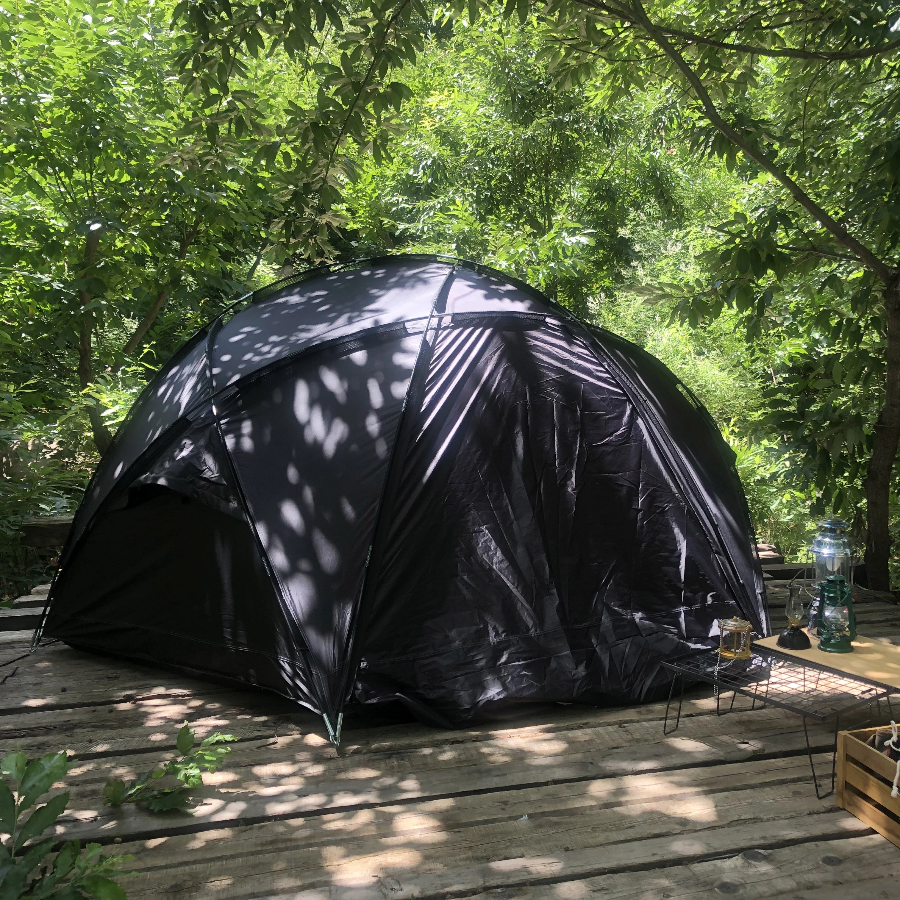 CZX-599 Durable Eggshell and Block Tent Design Foldable 6~8-Person Crustal Tent for Families and Friends