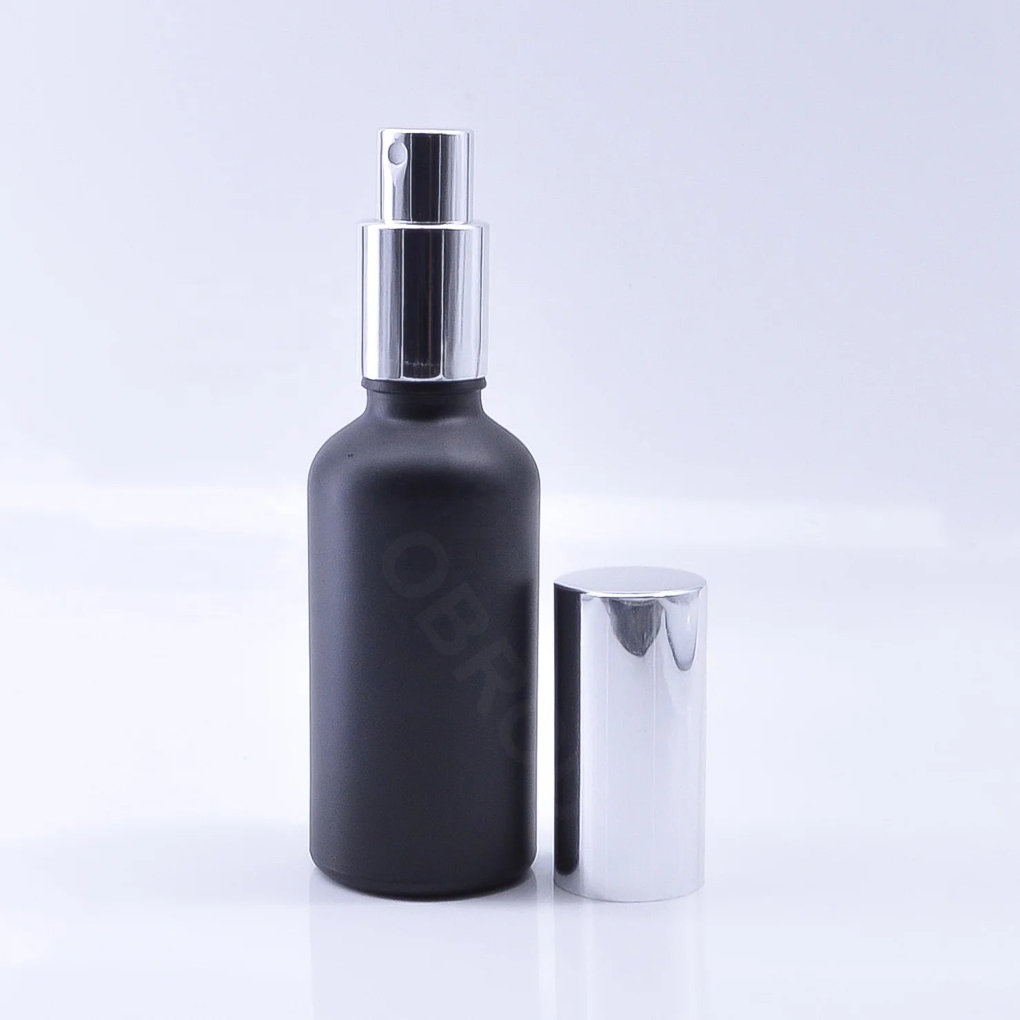 Guangzhou Cosmetic Packaging Factory's Matte Frosted Black Glass Dropper Bottles 5ml to 100ml Sizes for Serum Oil