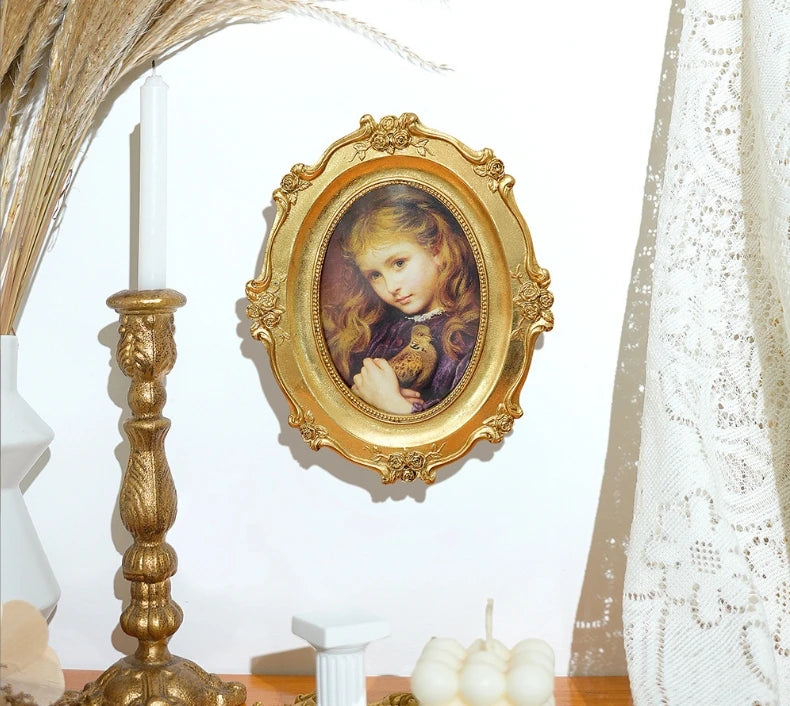European French Carved Resin Photo Frame American Retro Gold Carved Photo Frame 6 Inch Oval Wedding Photo Decoration