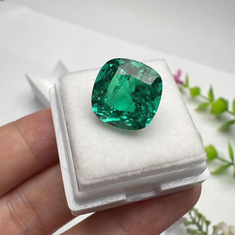 Lab Grown Hydrothermal Emerald Stone Cushion Cut 6*6mm~10*10mm Colombian Loose Muzo Green Emerald Gemstone Price Per Carat