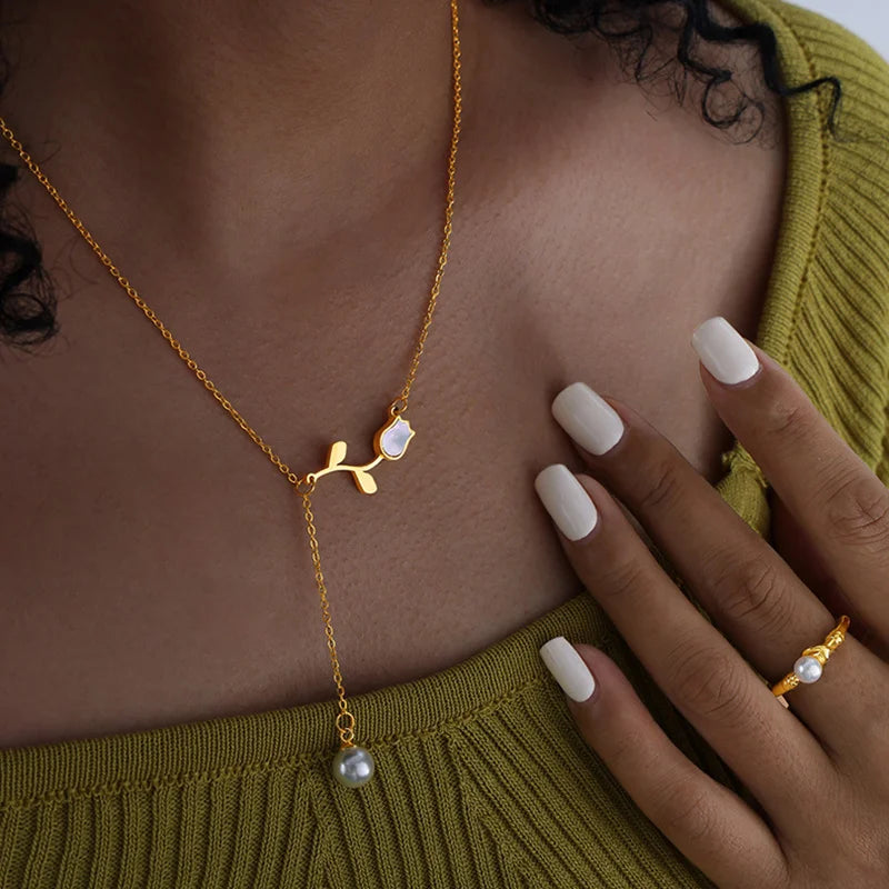 No Fading Color Stainless Steel Rose Shell Flower Pendant Necklace Long Chain Imitation Pearl Tassel Chain for Women Gifts
