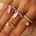 Minimalist Astronaut Pendant Ring Colorful Seed Beaded Elastic Knuckle Ring Set for Women Jewelry Bohemia Rice Beads Finger Ring