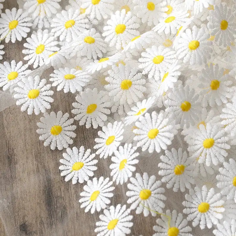 Soft White Daisy Design Embroidery Fancy Dress Daisy Lace Fabric
