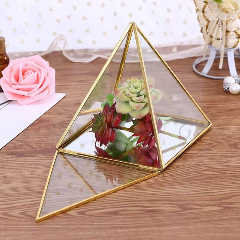 Modern Metal Glass Succulent Plant Terrarium  Indoor Home and Garden Mini Metal Glass Terrarium Greenhouse for Flower Plant