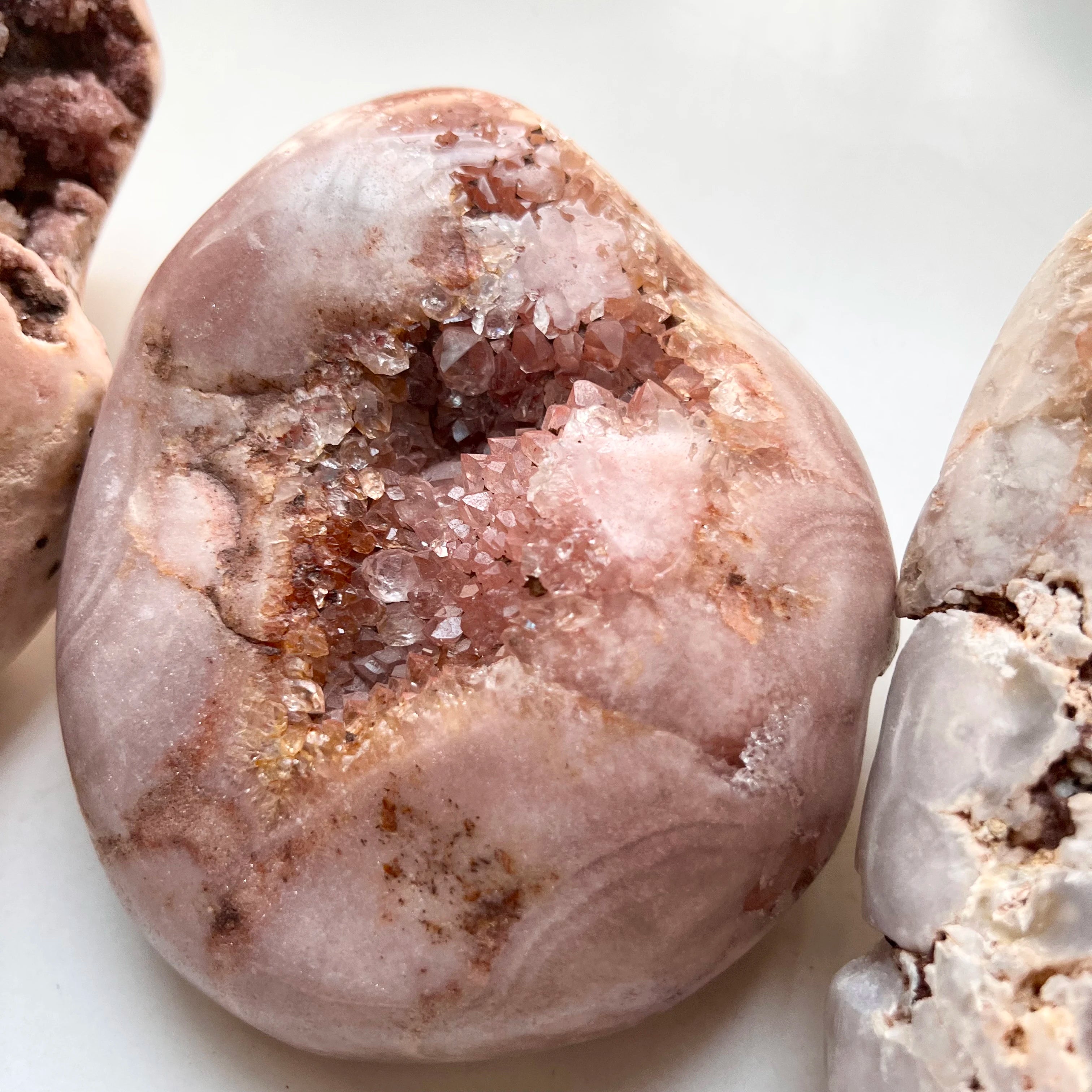 Natural Quartz Crystals Cluster Raw Mine With Druzy Pink Amethyst Geode for Healing