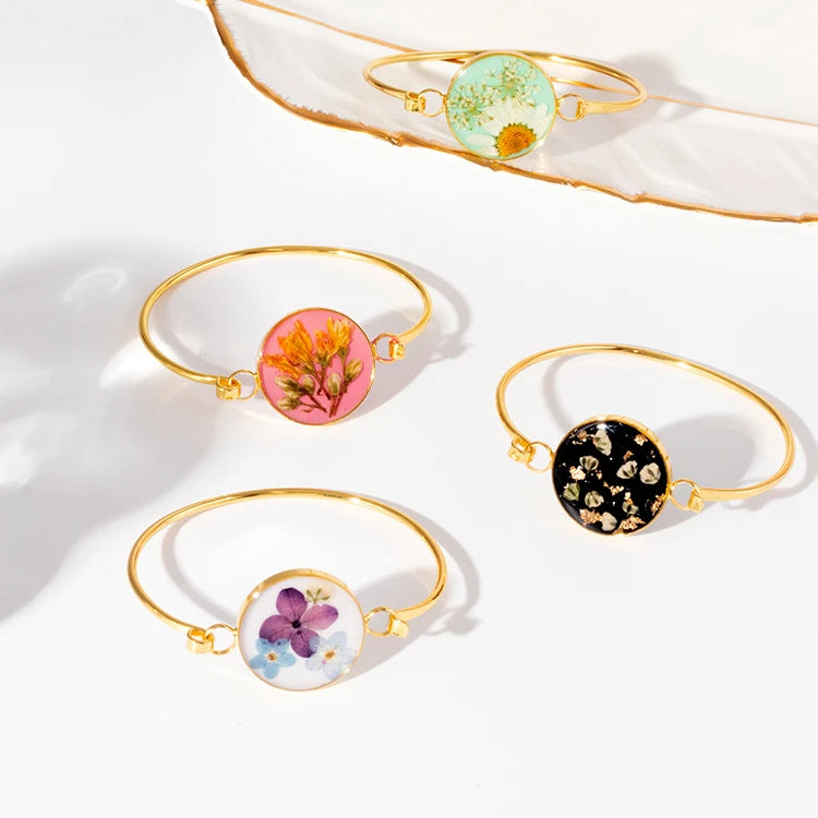 Custom Hot Sale Real Flower Jewelry Women Bohemian Bracelet Multi Style Round Shape Resin Dry Flower Charms for Bracelet