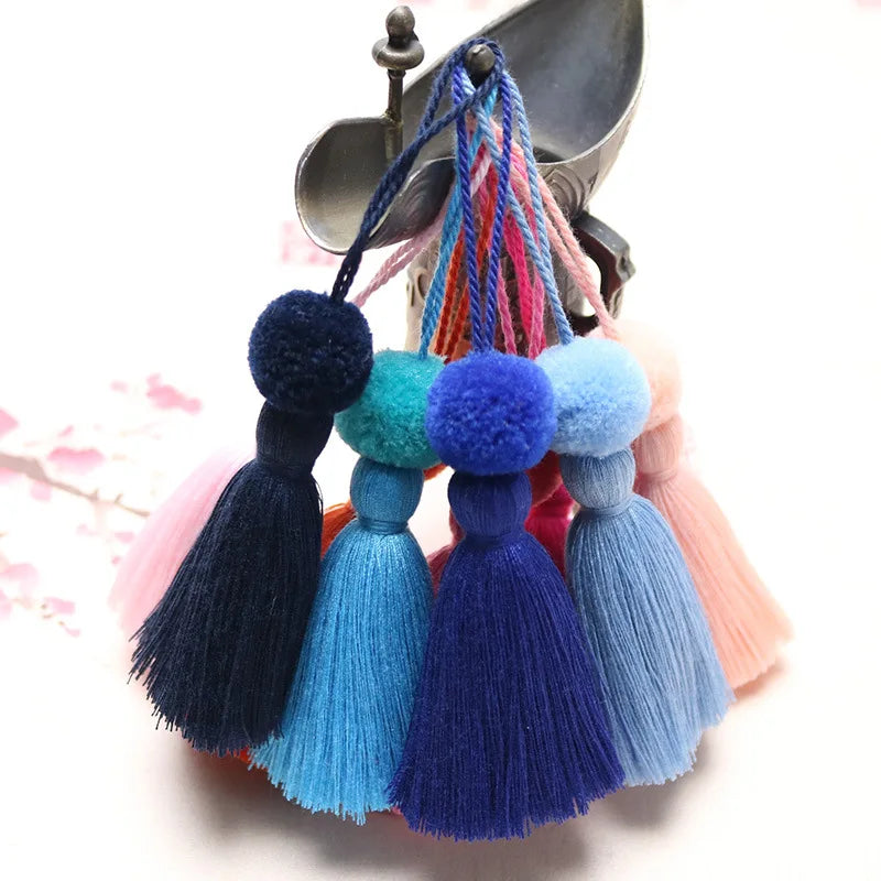Wholesale DIY Colorful Cotton Tassels Heart-Shaped Pompones for Clothing Bag Keychain Decoration Anime Pig Pattern Woven