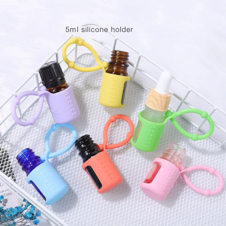 Free Sample Cosmetic Packaging Silicone Holder 5ml 15ml Brown Amber Nail Polish Oil Glass Bottle with Screw Cap