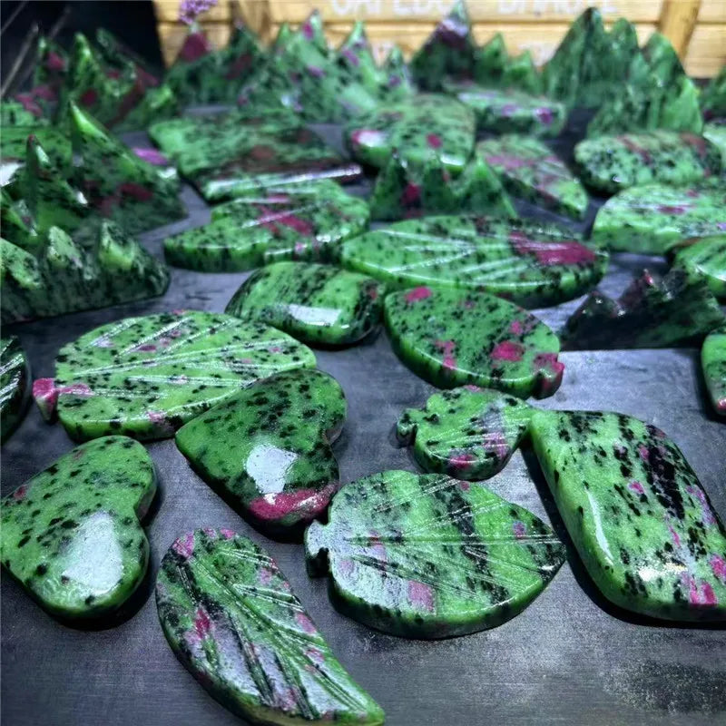 High Quality Natural Crystal Craft Ruby in Zoisite Leaf for Gifts Spiritual Healing