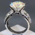 Huitan Beautiful Hollow Luxury Anillos Woman Pure Round Square Zircon Rings Macro Pave Silver Rings Wedding
