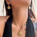 Dazan Summer New HOT 18k Gold Plated Tarnish Free Stainless Steel Clear Zircon Shell Necklace Earrings Designer Hawaiian Set