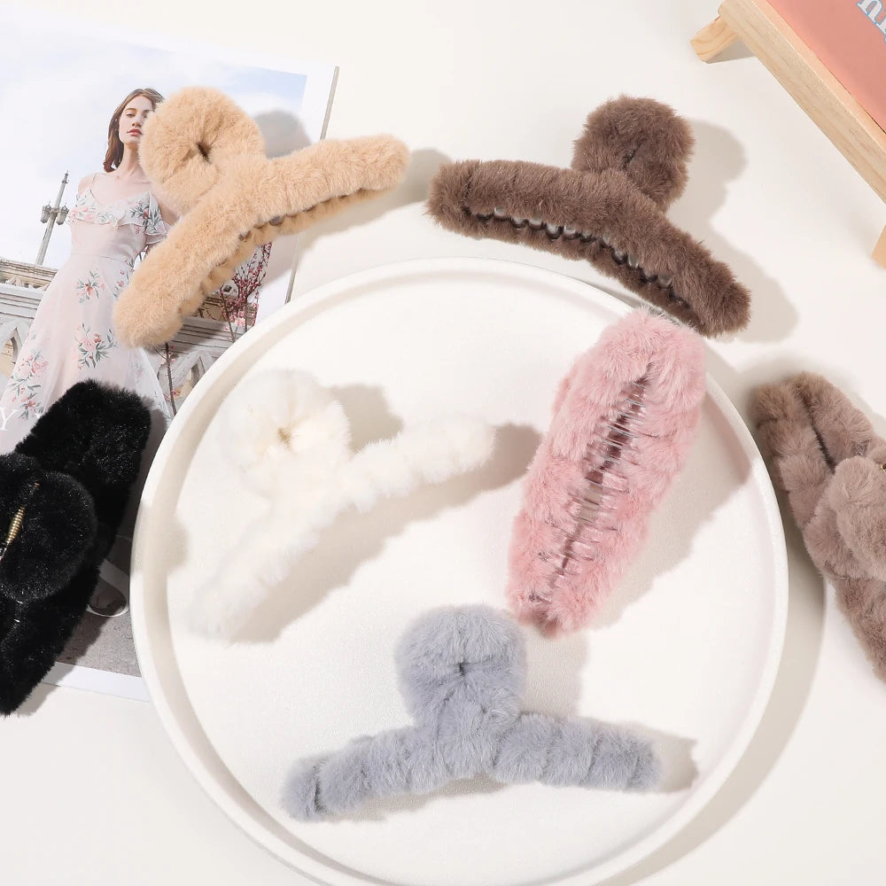 14cm/5.5inch Cute Claw Hair Clips for Women Strong Hold Non-Slip Barrettes for Thick Thin Long Hair Plush Hair Style Accessory