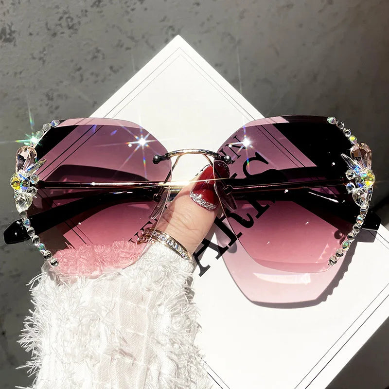 Luxury Female Sun Glasses with Rhinestone Cutting Lens Rimless Sunglasses Metal Frame Lunette De Soleil