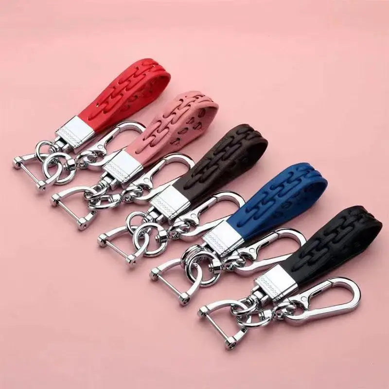 Handmade Woven Car Key Chain Wholesale Zinc Alloy Horseshoe Key Chain Sheepskin Couple Small Gift