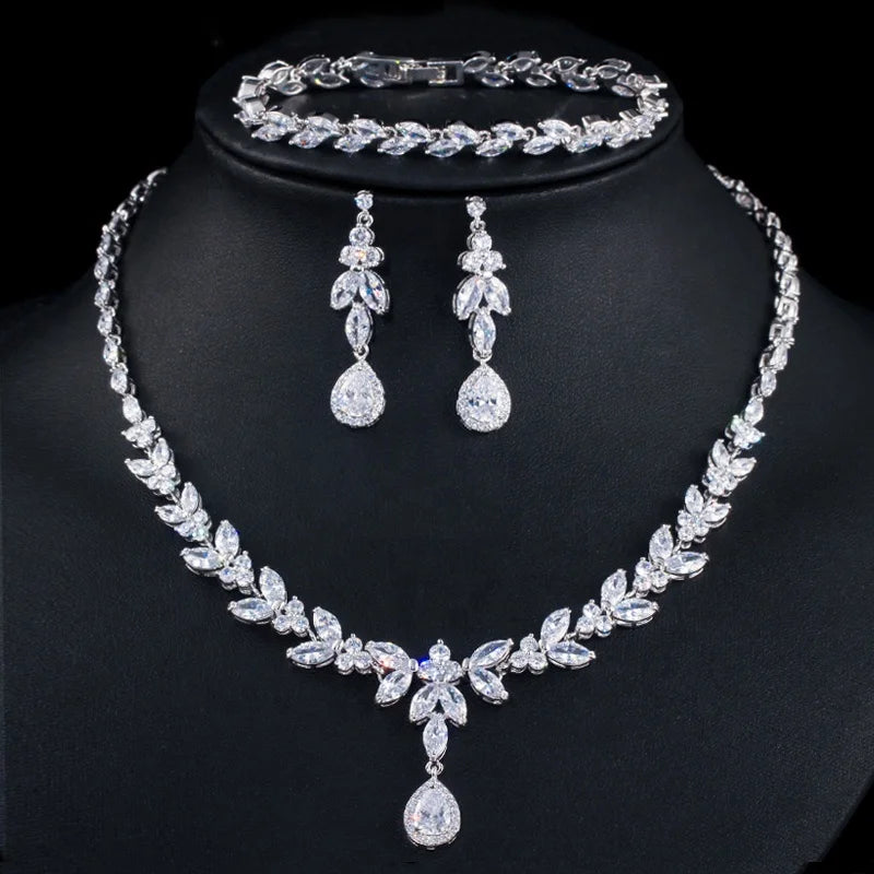 2022 New Style Luxury Bling Shiny Cubic Zirconia Earring Jewelry Set for Bridesmaid Bride Wedding CZ Water Drop Zircon Necklace