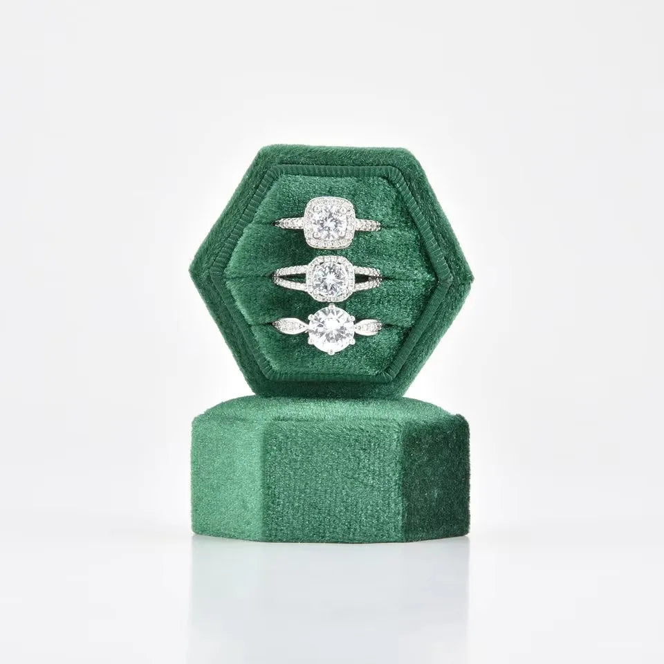Low Moq 2pcs Hexagonal Velvet Ring Box Wholesale Custom Logo 3 Slots Ring Box Jewelry Packaging Box for Women Jewelry Ring Pack