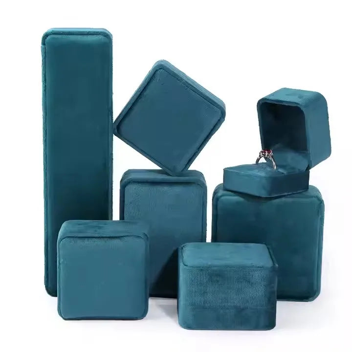 Wholesale Velvet Square Jewelry Packaging Box with Custom Logo Simple Style Snap Closure 9*9*4cm Gift Bangle Storage