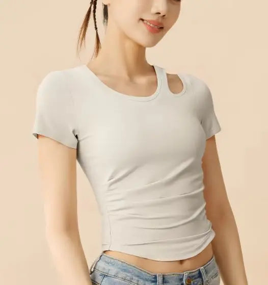 New wrinkled yoga clothes for women with integrated chest pads for spring and summer with oblique shoulders and hollow sports