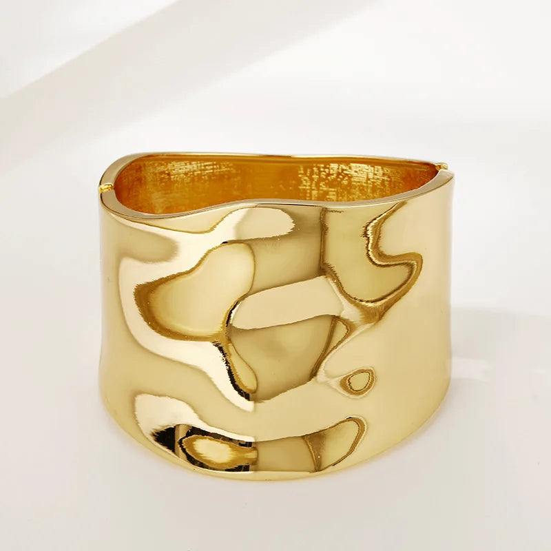 Kaimei Fashion Jewelry Bracelet Large Metal Wide Edge Smooth Face Non Fading Punk Big Custom Geometric Metal Bangles for Girls