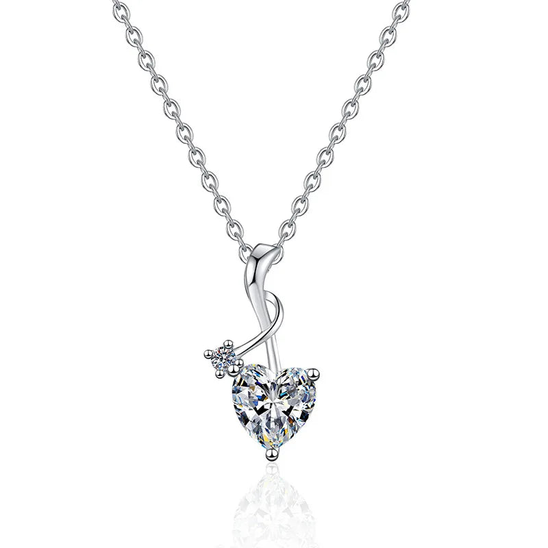 Wholesale Luxury Fashion 1 Carat Heart Cut Moissanite Necklace for Women D Color for Wedding or Engagement