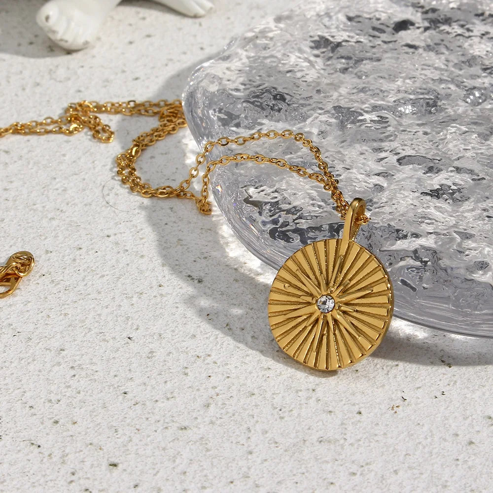 Trendy Sunburst Engraved Eight Star Zircon Stainless Steel Pendant Necklace 18K Pvd Gold Plated Jewelry